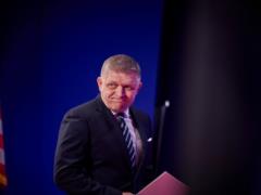 Словакия не будет поддерживать Украину никоим образом - Фицо