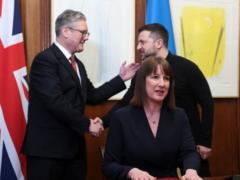 Війна, день 1102. Україна та Велика Британія підписали угоду про надання Києву 3,2 мільярда доларів позики