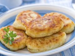 Сытные картофельные зразы с грибами и фаршем: рецепт блюда для ужина