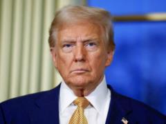 Трампа  в гневе  из-за атак РФ во время мирных переговоров: как отреагировали у Зеленского