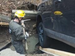 In the center of Kyiv, three cars were in the abyss