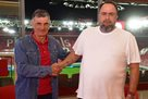 Олімпіакос продовжив контракт Менділібара