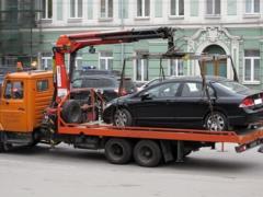 В Киеве перестанут эвакуировать авто во время воздушной тревоги