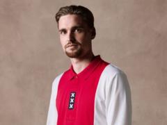 Ajax presented a special form for the honor of 125-rir club