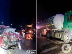 В Ровенской области авто вылетело на встречную и столкнулось с грузовиком: водитель погиб на месте.