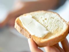 Стоимость популярного продукта выросла на 43 гривны за полгода: сколько стоит пачка сейчас