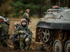 Трое иностранных военных исчезли после учений в Литве