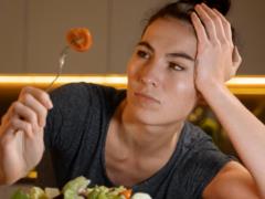 Пищевая привычка, которая уменьшает стресс: о чем говорит наука