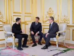 Зеленский прокомментировал заявление Макрона об отправке в Украину французско-британской команды