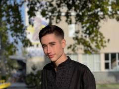 Роман Сасанчин растрогал кадрами, как встретил 23-летие с дочерью после долгой разлуки