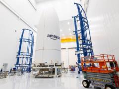 Amazon запускает первые 27 спутников для собственной интернет-сети