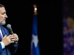 Кровавая баня  из-за пошлин Трампа: сенатор предупредил об опасности для экономики США