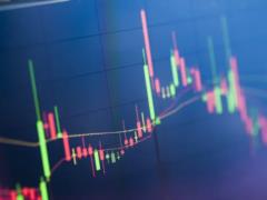 Фондовый рынок США отреагировал взлетом на фейковую новость о  тарифной паузе 