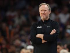 Phoenix fired the coach after failure in the regular season of the NBA