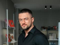 Победитель  Танців з зірками  Макс Леонов откровенно рассказал о своем опыте в БДСМ
