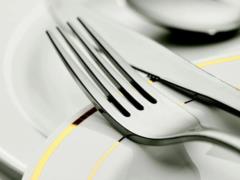 Чем до блеска и без химии отмыть налет на ложках и вилках: топ-3 безопасных средства