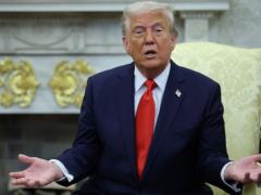 Трамп продлил запрет России на вход в порты США