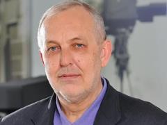 В Киеве ранили ножом журналиста Юрия Макарова. Все подробности