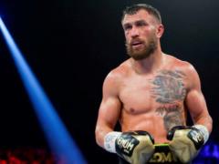 Arum insists that Lomachenko decide on his career