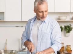 Путеводитель здорового питания: какие продукты следует добавить в рацион после 50 лет
