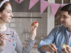 How to congratulate colleagues and friends: beautiful wishes