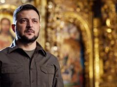  Неужели ты не видишь, боже?  Зеленский в четвертый раз поздравил украинцев с Пасхой во время войны.