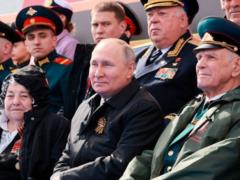 Как Путин хочет использовать парад в Москве на 9 мая: мнение эксперта