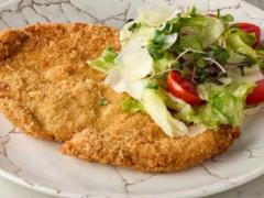 Самый удачный кляр для сочных куриных отбивных: понадобится всего два ингредиента