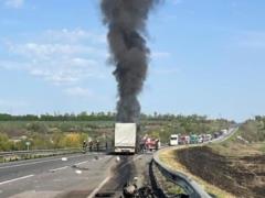 Вылетел на встречную: в Черкасской области легковушка столкнулась с грузовиком, водитель погиб на месте.