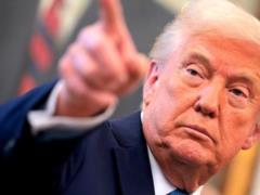Трамп задумался над новой тактикой в отношении Путина