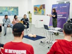 Nearby at a critical moment: for coaches working with children, they conducted special trainings