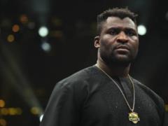 Экс-чемпион UFC, боксировавший с Фьюри и Джошуа, насмерть сбил девушку