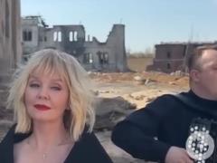  Разбомбили соседнюю страну и поют на руинах : путинистка Валерия напугала россиян настоящим лицом  русского мира 