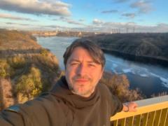Сергей Притула показал редкое фото с мамой и родным братом и рассекретил важный праздник в семье