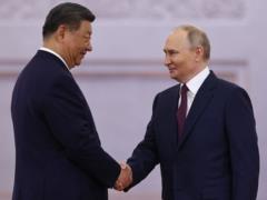 Си в Москве: первые сделки и заявления