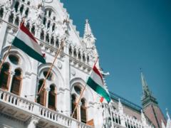 Венгрия перенесла переговоры с Украиной по нацменьшинствам