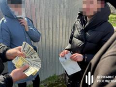 Пограничница организовала схему выезда уклонистов в Молдову