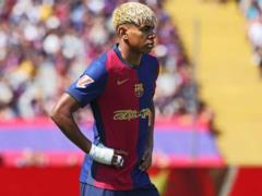 According to the famous agent, the golden ball should go to the Barcelona player
