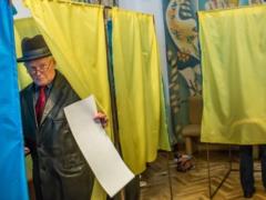 Стало известно, как украинцы относятся к выборам во время перемирия