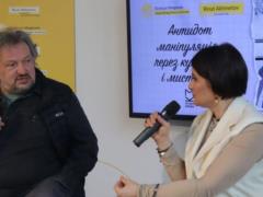  В Украине формируется традиция осознания генезиса : режиссер Влад Троицкий дал интервью для музея  Голоса мирных  Фонда Рината 