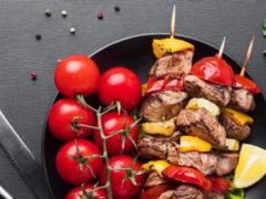 Лучший маринад для шашлыка из томатного сока: мясо будет очень сочным