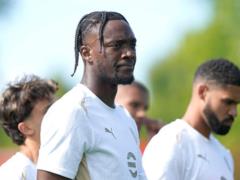Milan is not Vikuvatima Abragama - Skira