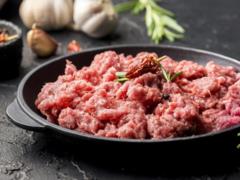 Сколько времени можно хранить мясо в морозилке: не стоит нарушать этот срок