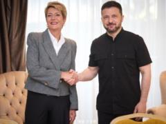 Зеленский обсудил с президентом Швейцарии давление на РФ