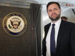 Венс заявил о  тупике  в отношении Украины