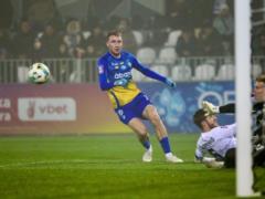 Dati is hard -time that hour of the ears of the match 30 Tour UPL