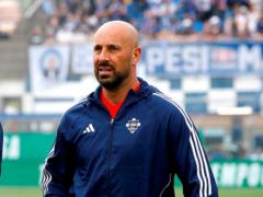 Ex-football player Liverpool and Bavaria decided to end his career