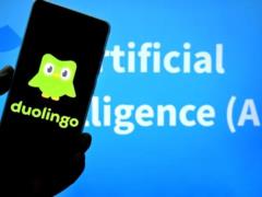 Шквал критики топит репутацию Duolingo из-за замены людей на искусственный интеллект