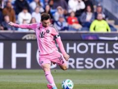 Messi Opizav Ronaldino on the goals of the strokes