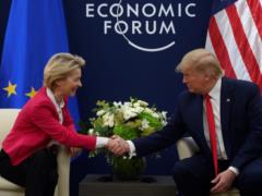 Трамп отложил пошлины на импорт из ЕС
